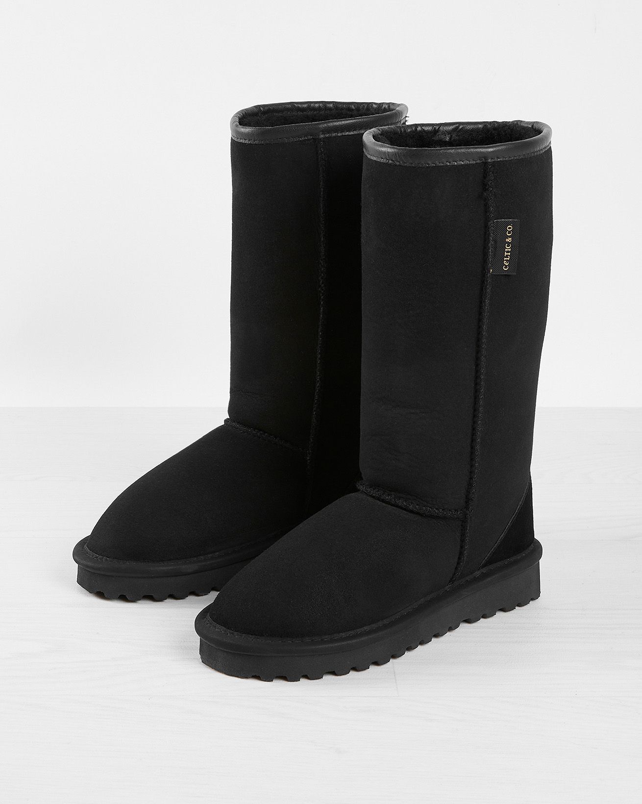 Classic Sheepskin Boots - Calf Height