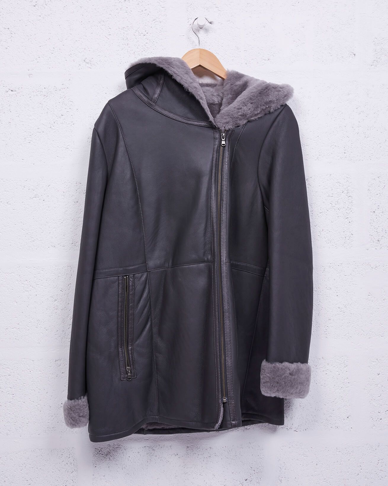 Hooded Zip Jacket / Black / 16