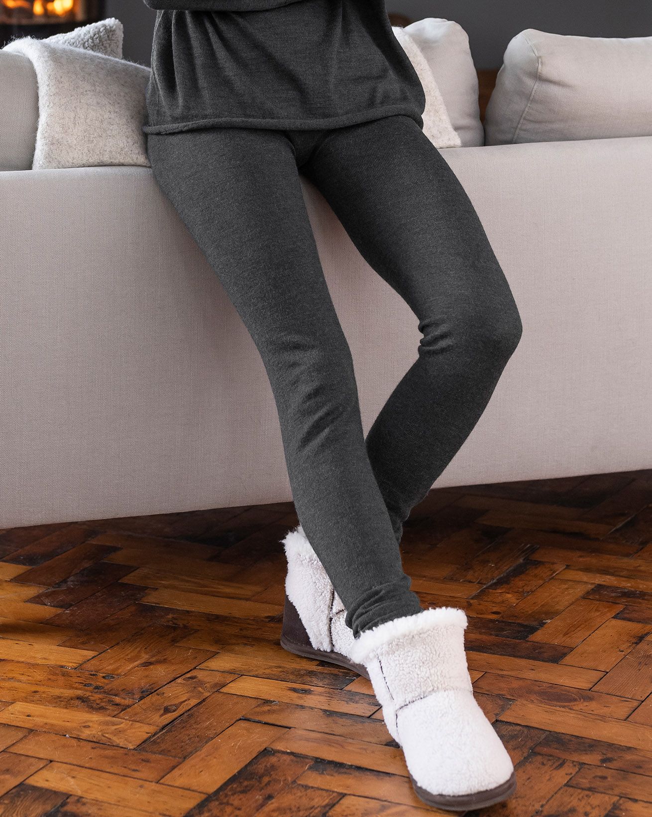 Sofra Leggings - Women's Seamless Fleece Lined Leggings - Black at