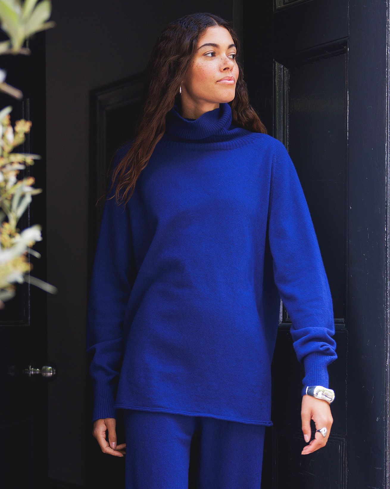 Blue sweater turtleneck best sale