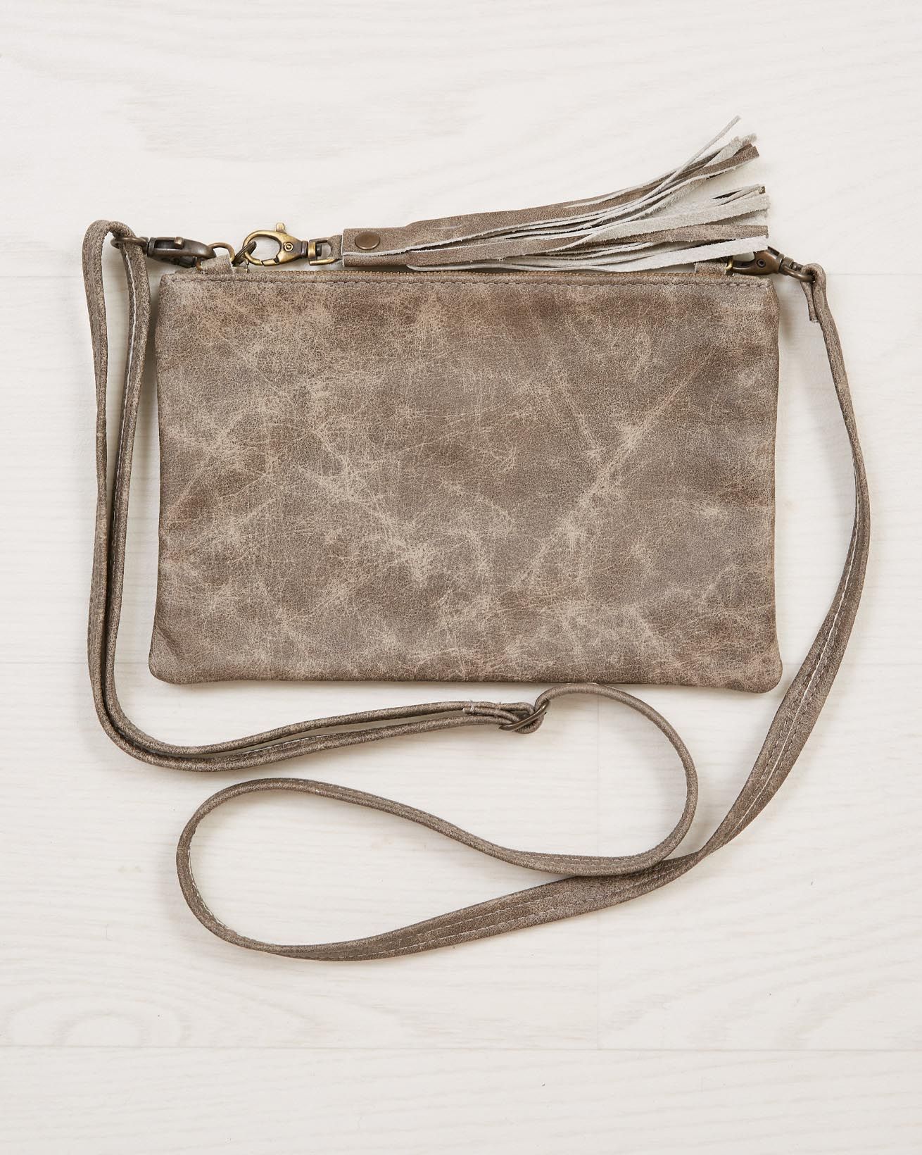 Vintage Suede Crossbody Bag / Silver Grey / One Size
