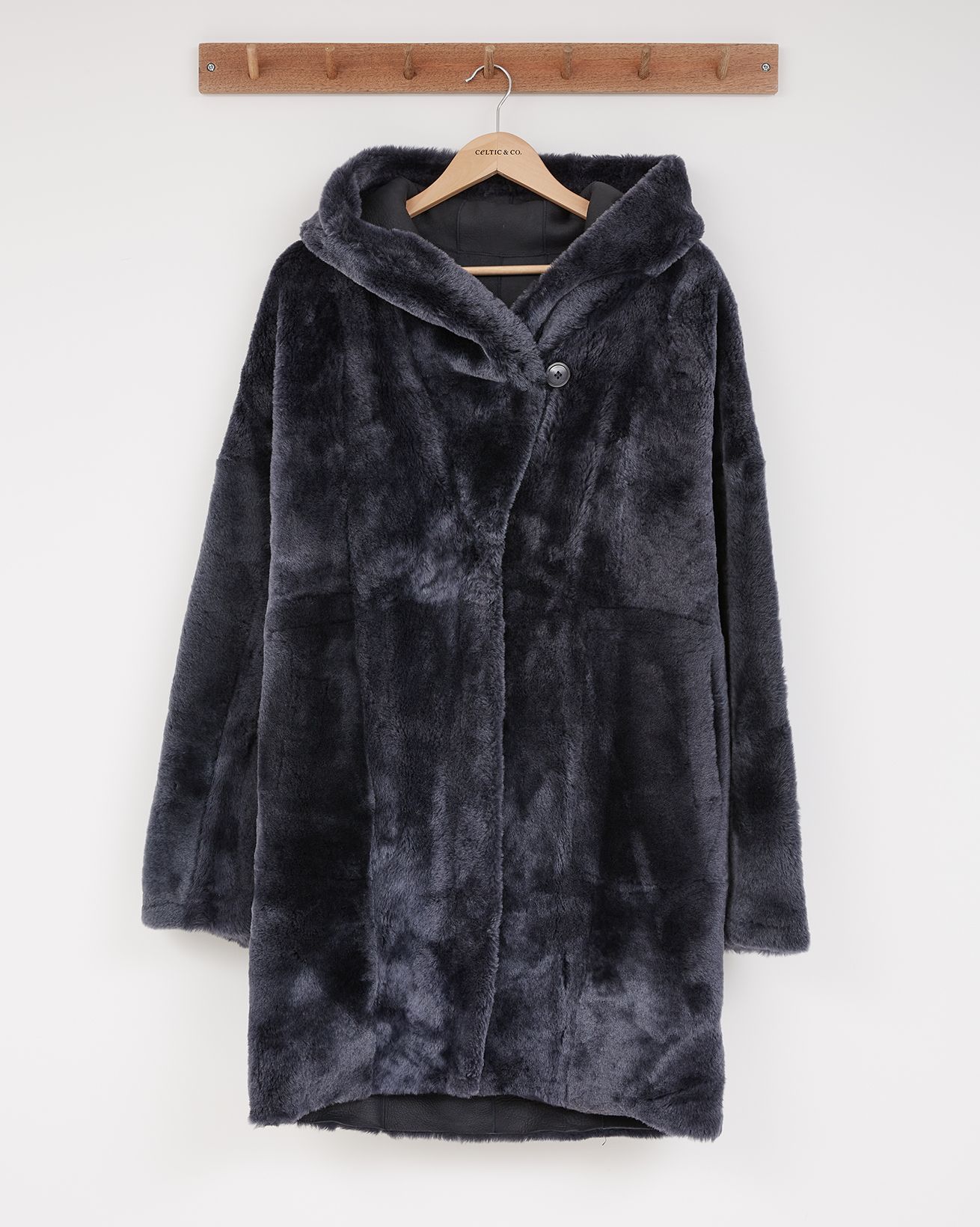 Reversible Hooded Sheepskin Coat / Midnight / 10