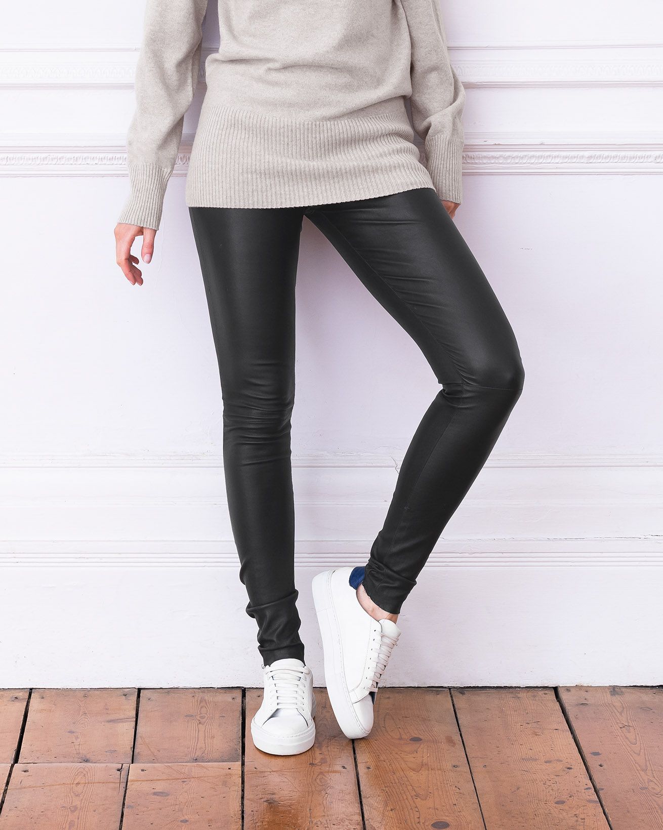 6883-6344_stretch-leather-leggings-58_web.jpg