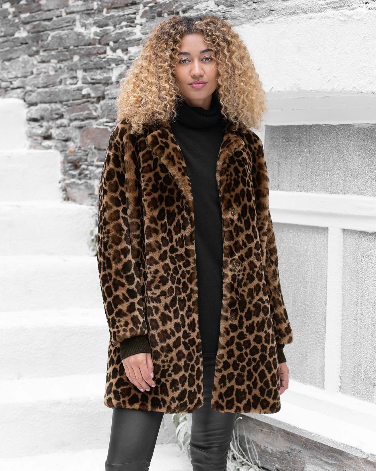 Manteau en peau de mouton imprimé léopard