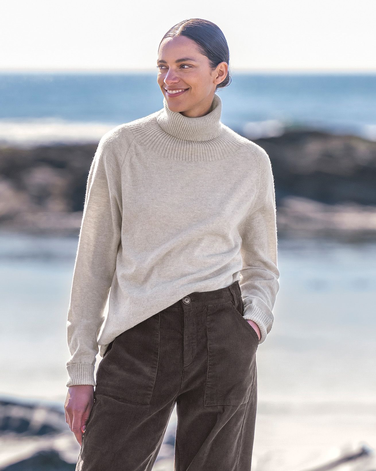 Geelong Slouch Roll Neck