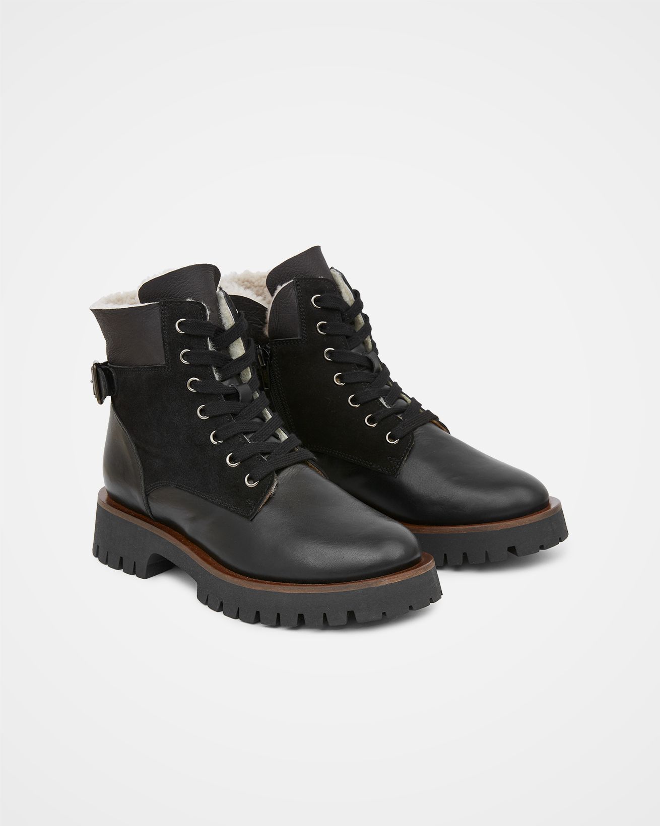 8330_sheepskin-and-leather-lace-up-boot_black_pair_web.jpg