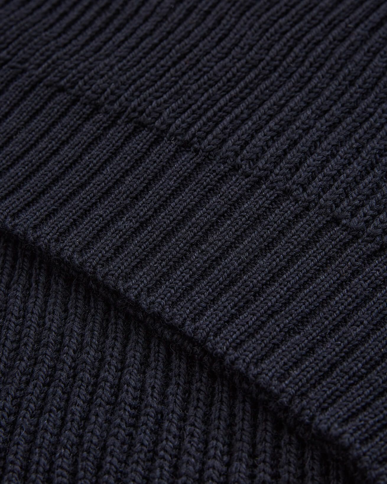 7616_mens-ribbed-fishermans-jumper_dark-navy_detail-2_web.jpg