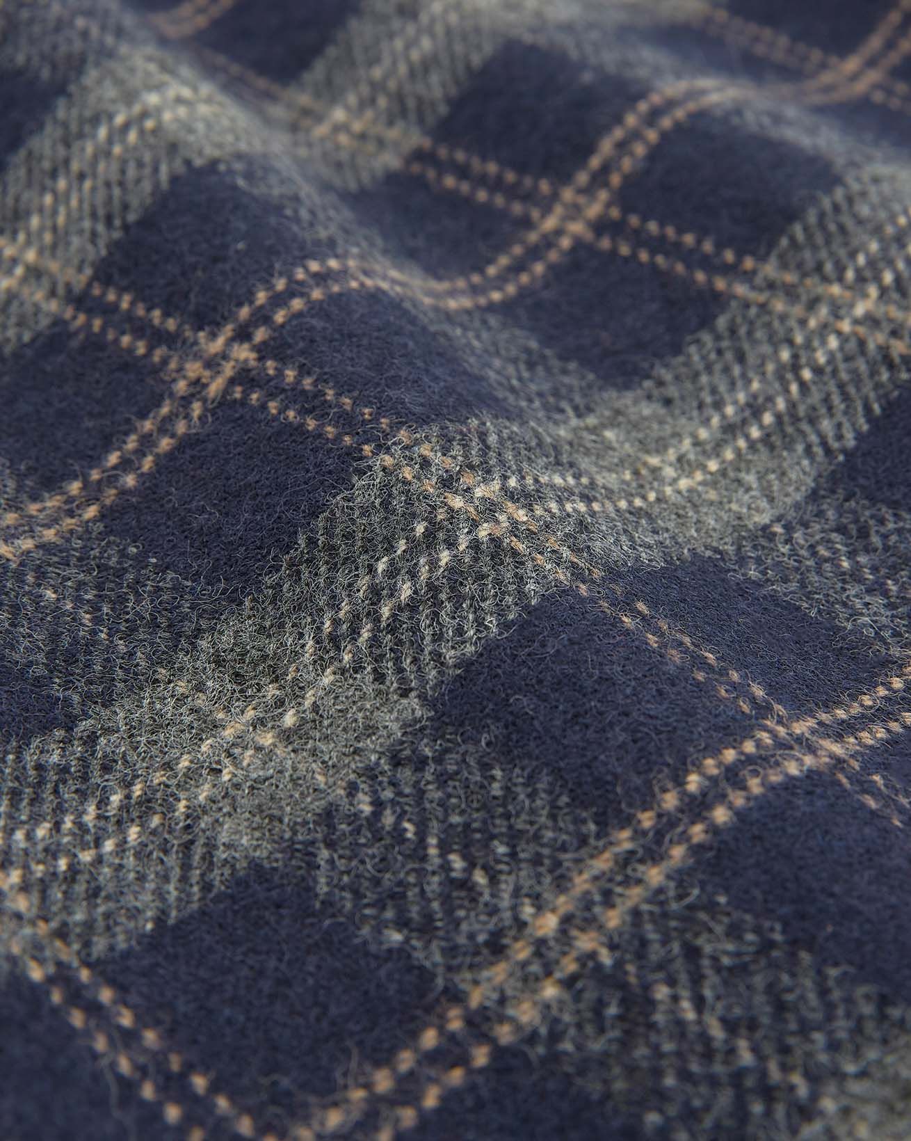 7721_Celt-Wool-Skirt_Navy-Oatmeal-Tartan_Detail-1_WEB.jpg