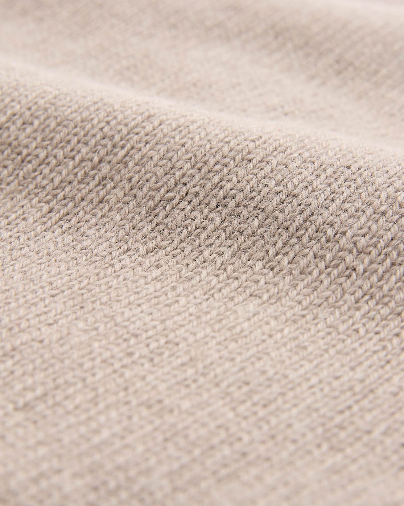 8601-8605-8613_Lambswool-Alpaca_Taupe_Detail-2_WEB.jpg