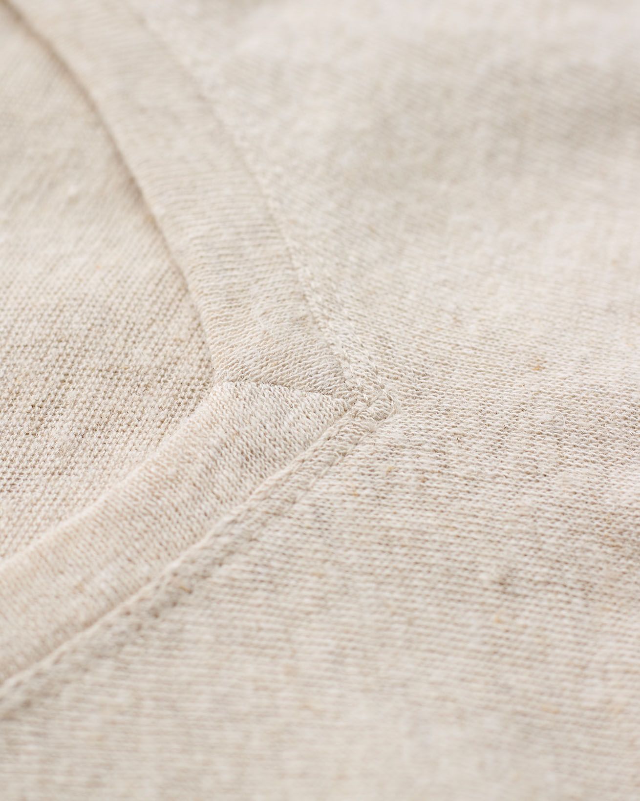 8421_Linen-Cotton-V-Neck-T-Shirt_Eundyed-Ecru_Detail-1_WEB.jpg