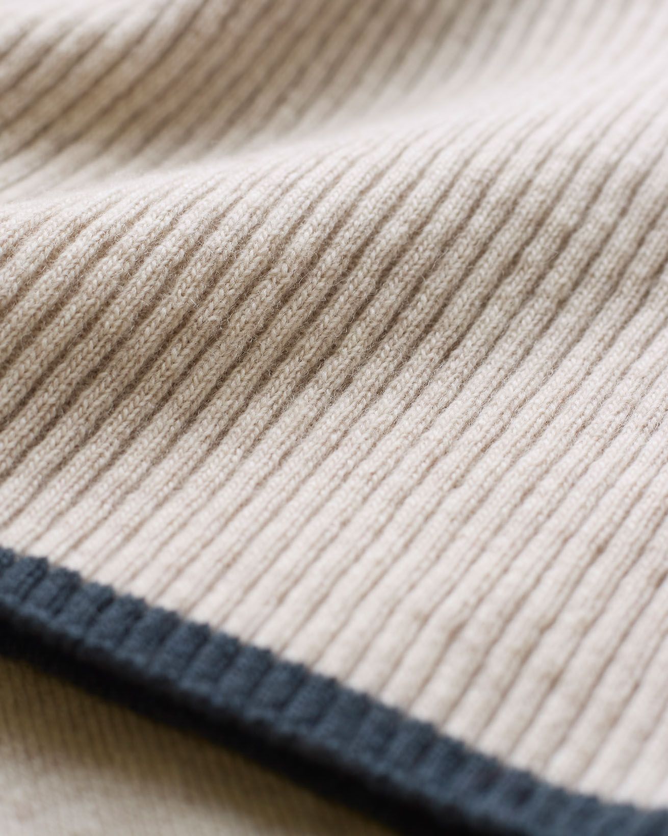 7505_Supersoft-Slouch-Roll-Neck-Jumper_Oatmeal-Slate_Detail-2_WEB.jpg