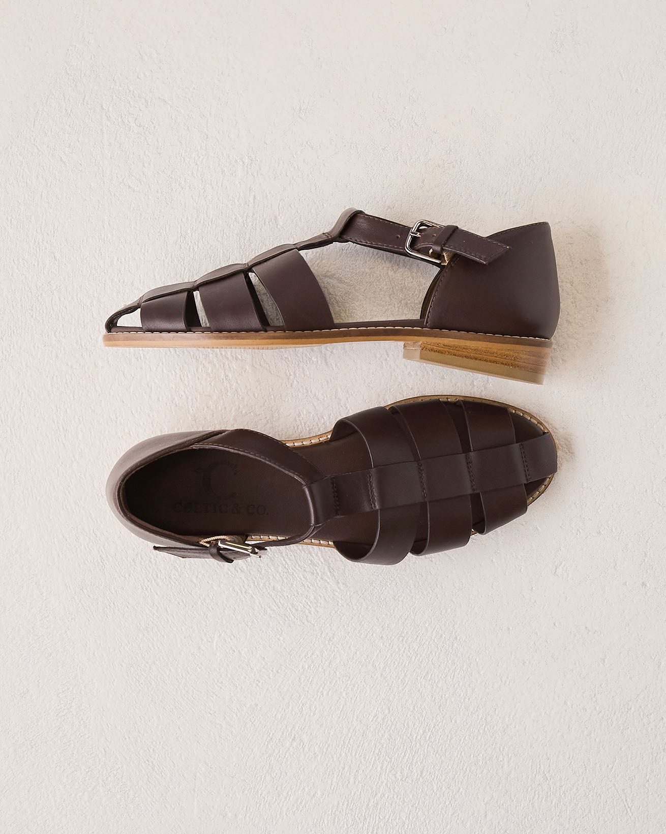 Minimal Fisherman's Sandals