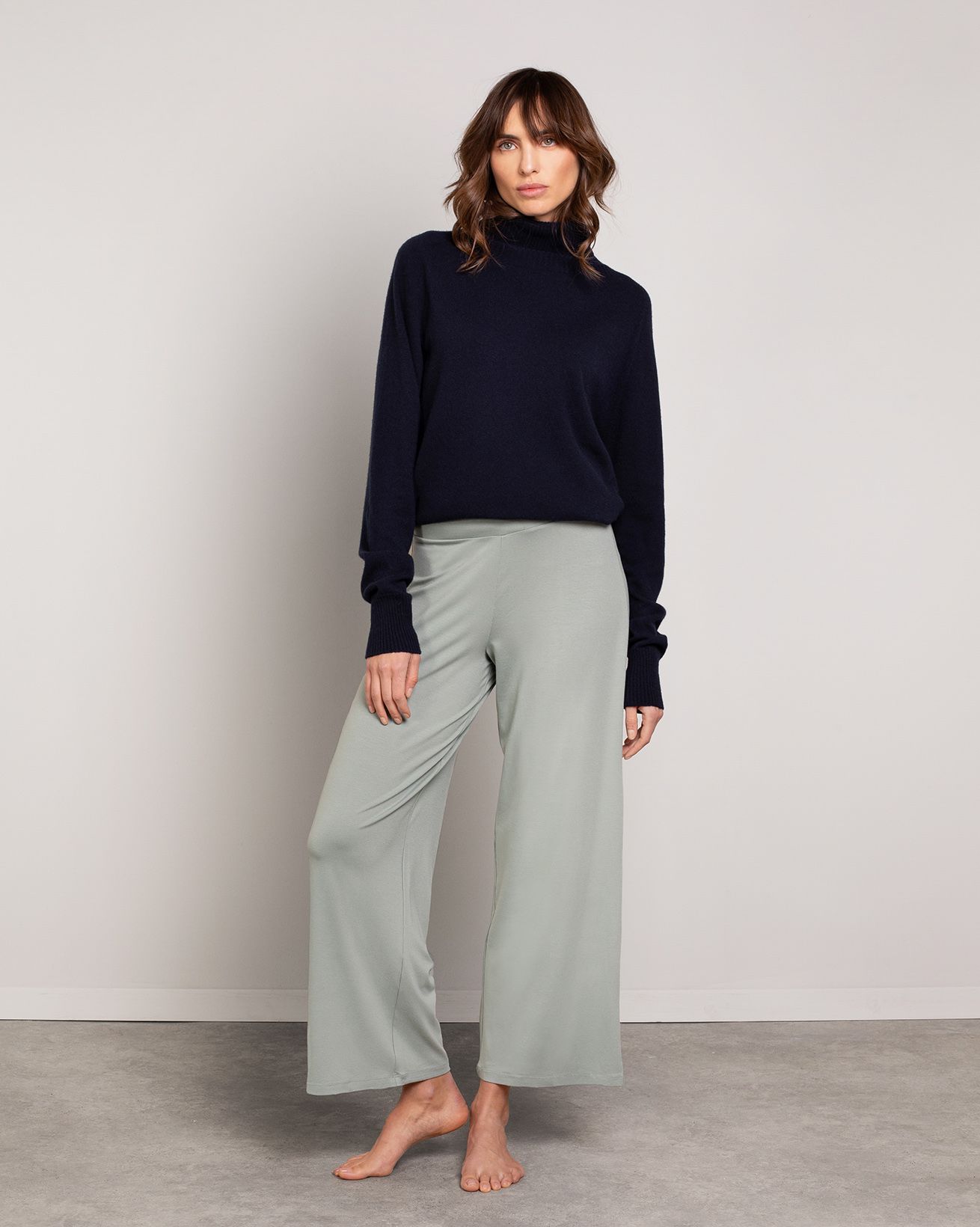 KW_Lauren_Jersey_Trousers_Eucalyptus_002.jpg