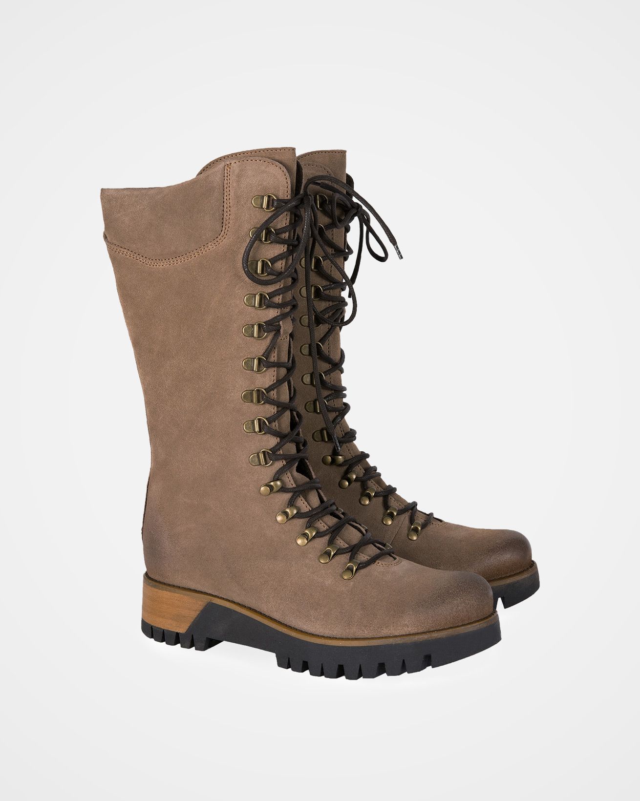 7082_wilderness-boots_taupe_pair.jpg