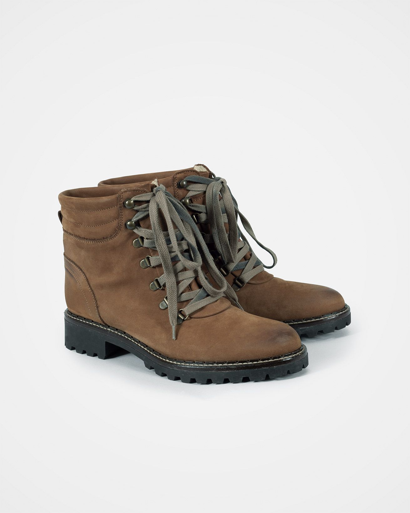 7621_hiker-boots_cognac_pair.jpg