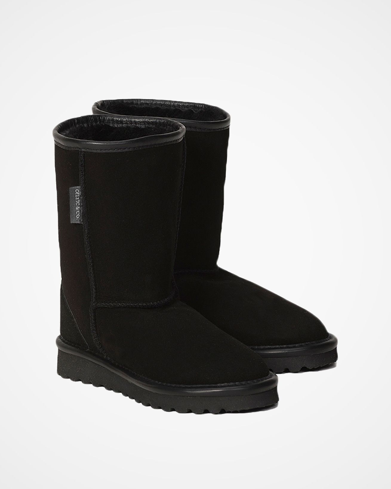 5894_classic-sheepskin-boots-regular_black_pair.jpg