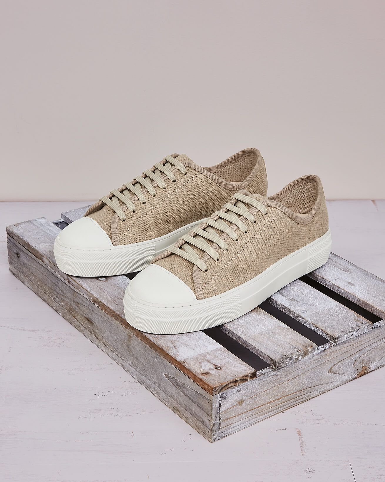 7909_recycled-linen-trainer_natural_lfs_web.jpg
