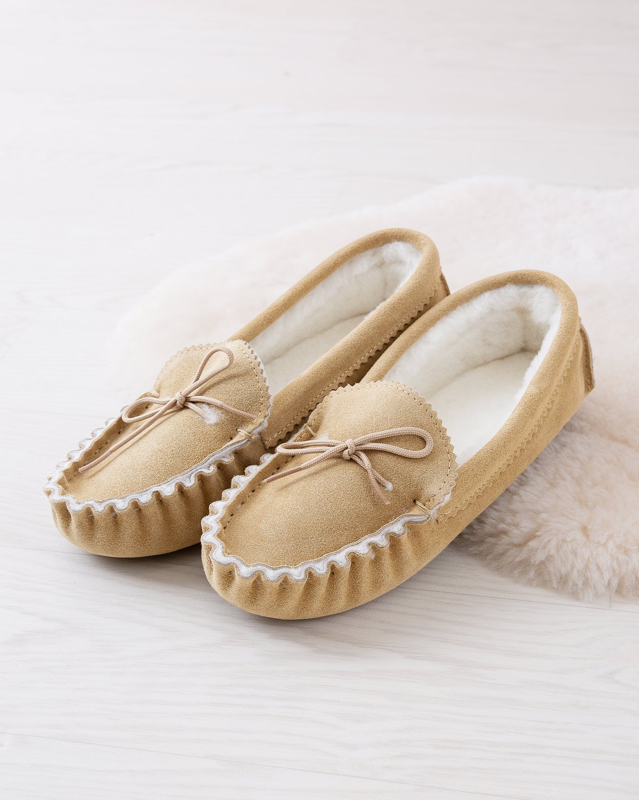 7132_mens-loafers-soft-sole_camel_lifestyle_lfs.jpg