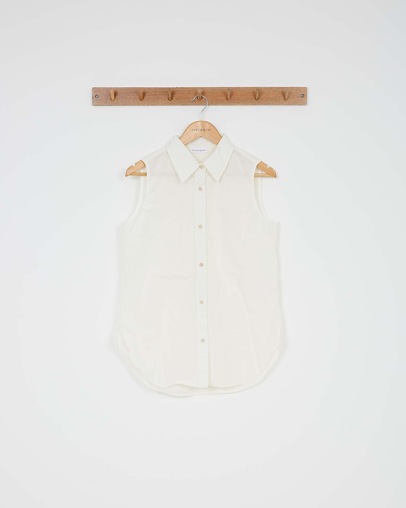 Cotton Button Through Sleeveless Blouse / Milk / 10