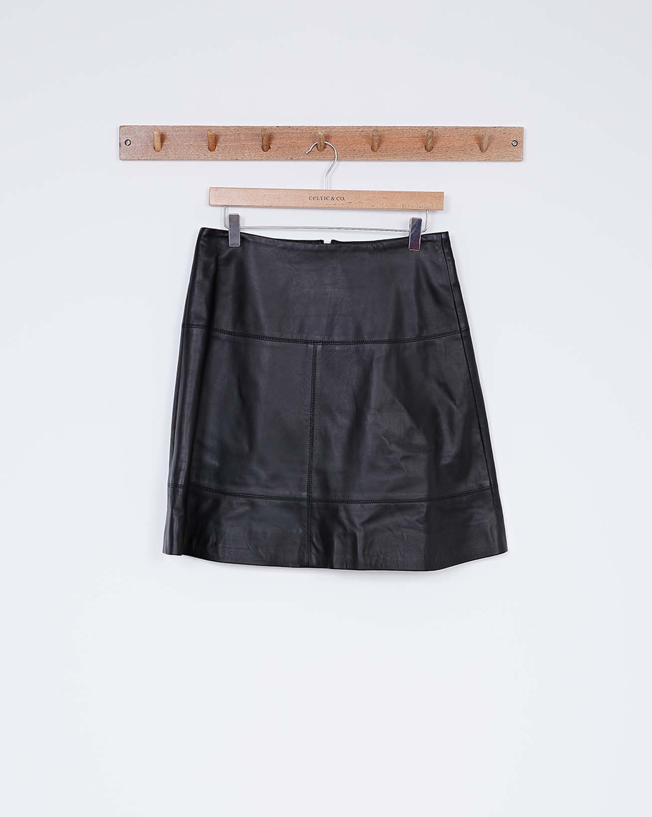 Leather A Line Short Skirt / Olive / 10 