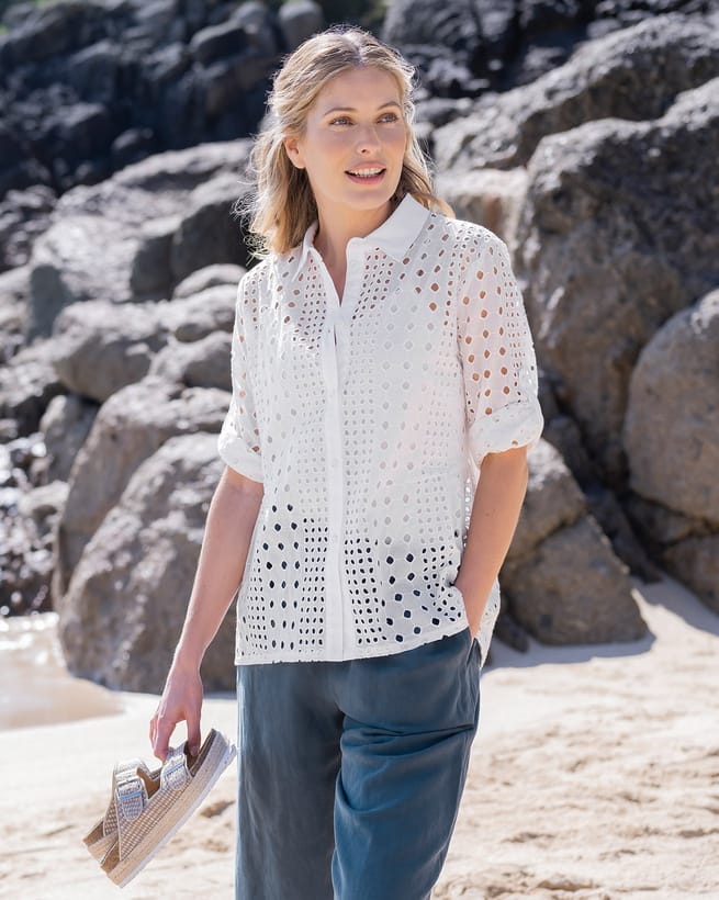 Tops for Women | Ladies' Tops | Women's Shirts | Celtic & Co. CA