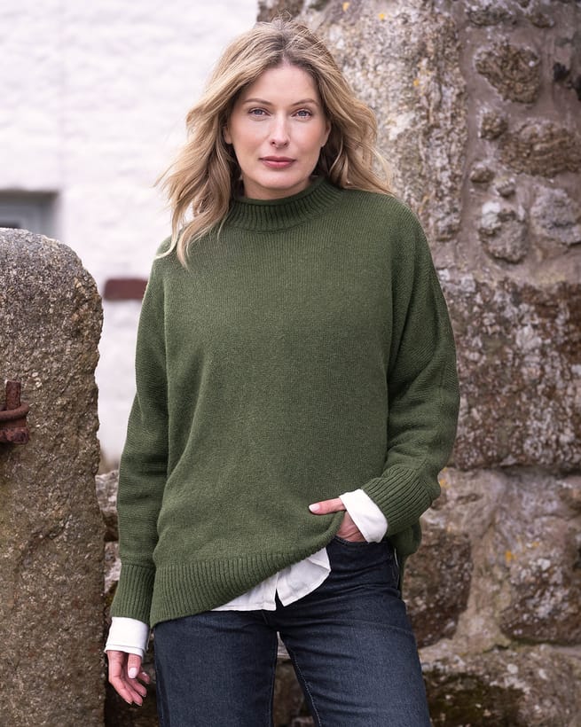 Celtic & Co. Women's Alpaca Merino Slouch Crew Sweater - Olive - Small